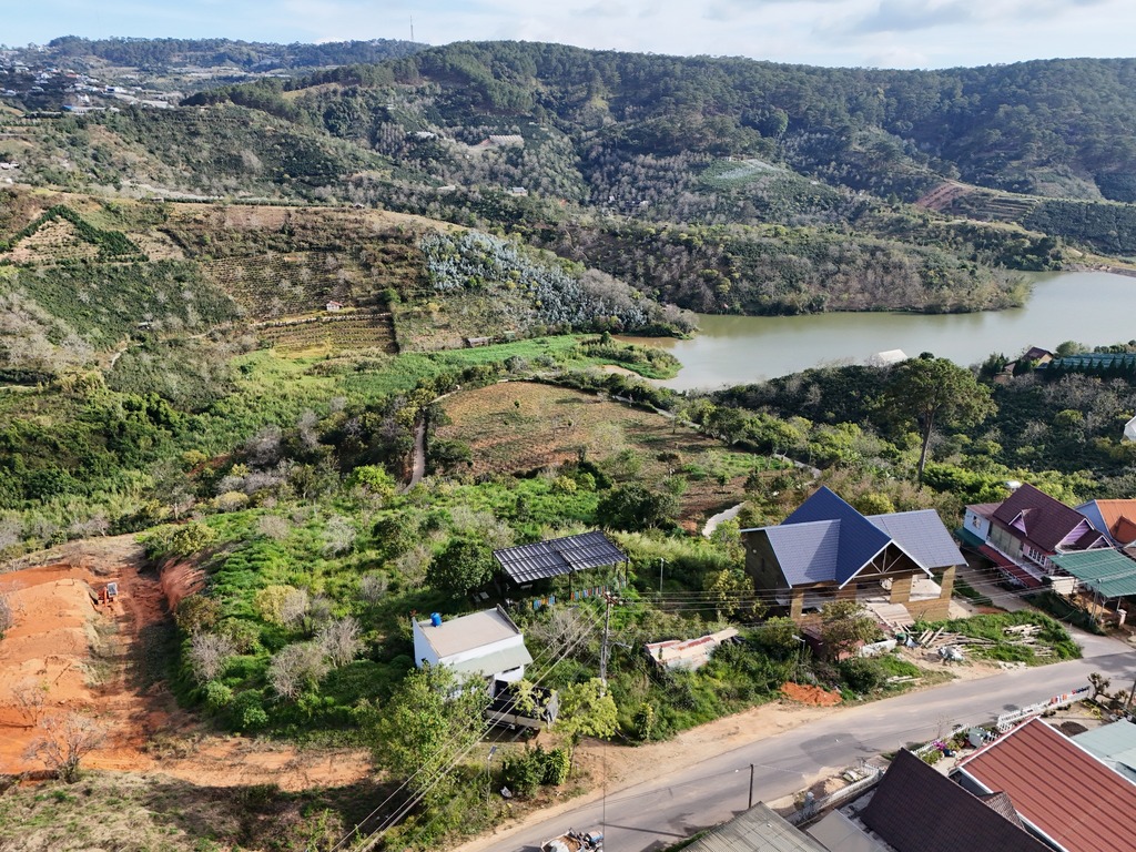 Slider Product Bán khu Đất 9000m2 hợp làm homestay, biệt thự vườn - 3 Mặt Tiền, View Hồ, rừng Thông, Điện Gió 3